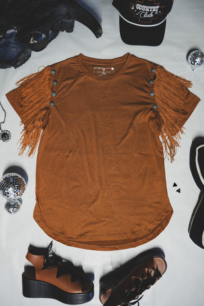 GET FRINGEY WITH IT TEE *SADDLE